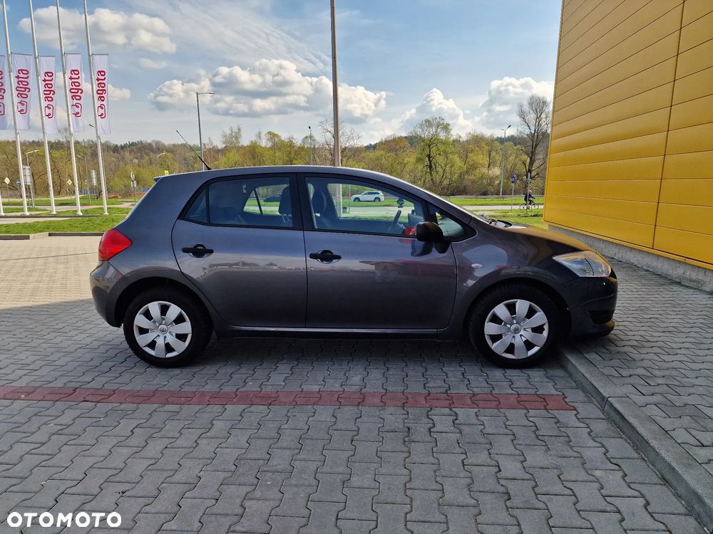 Toyota Auris 1.4 VVT-i Sol - 12