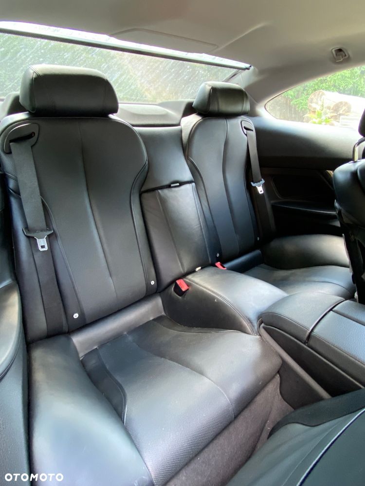 BMW Seria 6 650i xDrive - 14