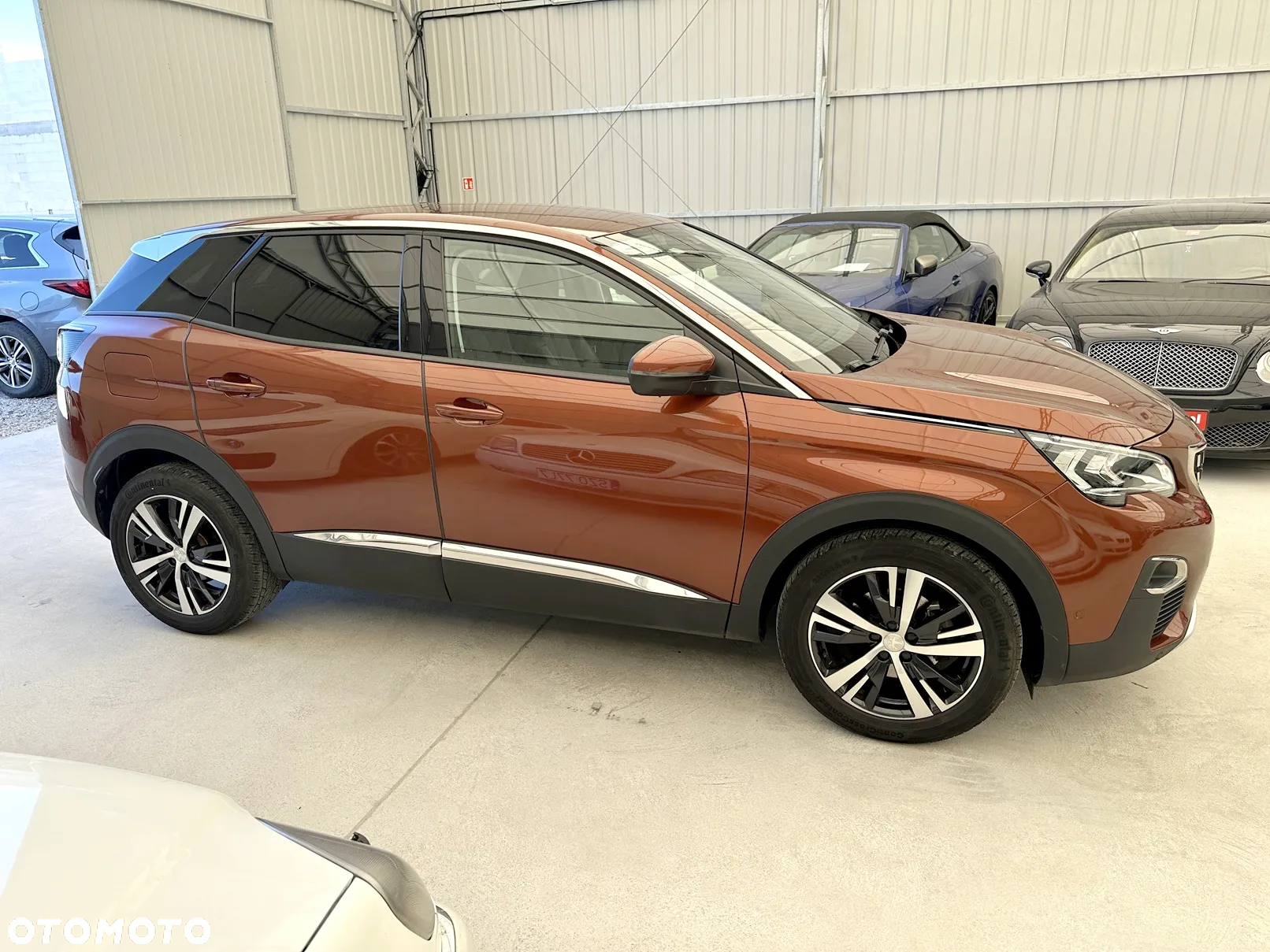Peugeot 3008 1.2 PureTech GPF Active S&S EAT8 - 10