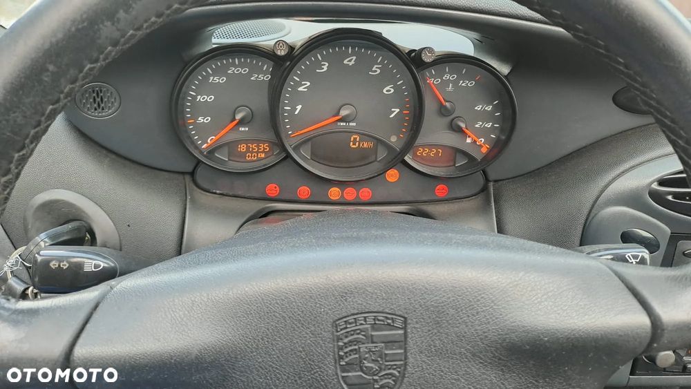 Porsche Boxster - 14