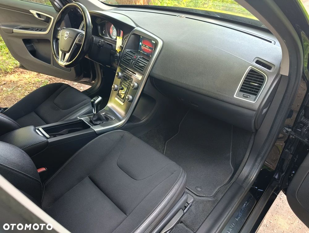 Volvo XC 60 - 24