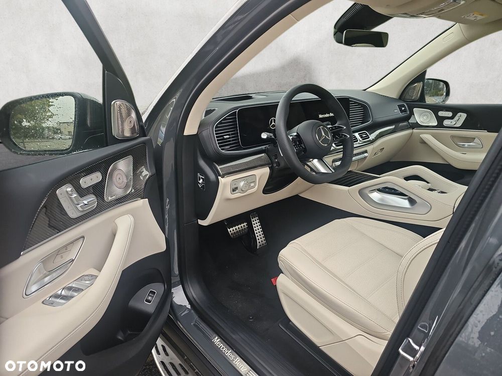 Mercedes-Benz GLS - 10