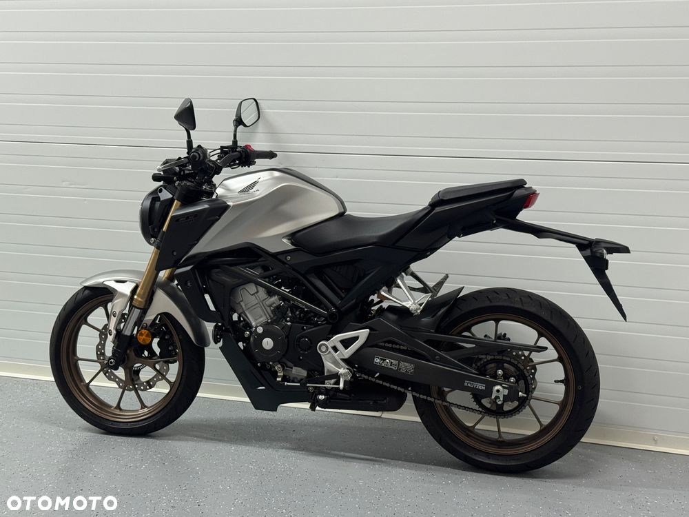 Honda CB - 17