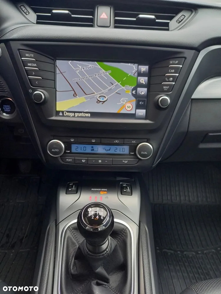 Toyota Avensis 1.8 Prestige - 10