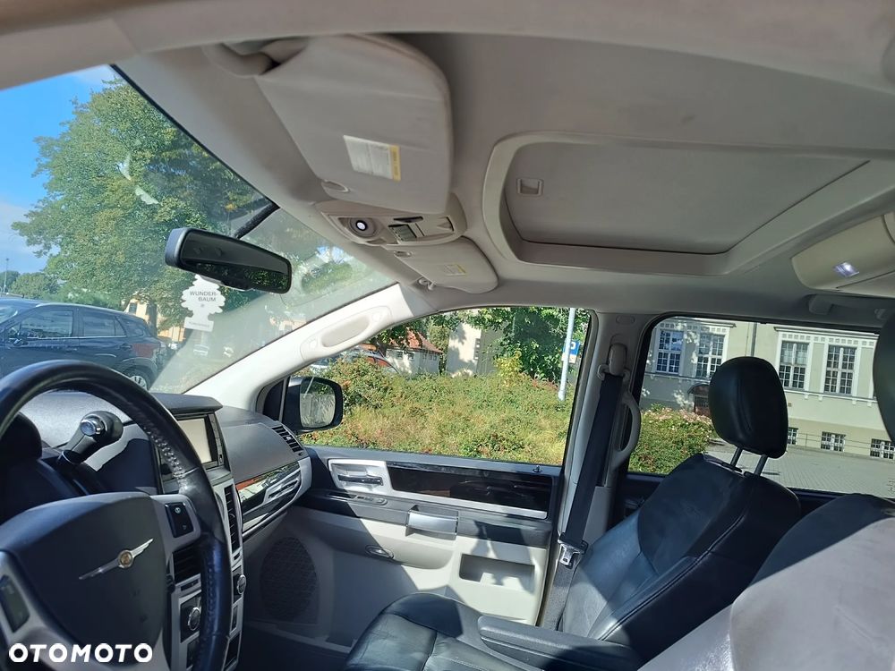 Chrysler Grand Voyager 2.8 CRD Automatik Limited - 10