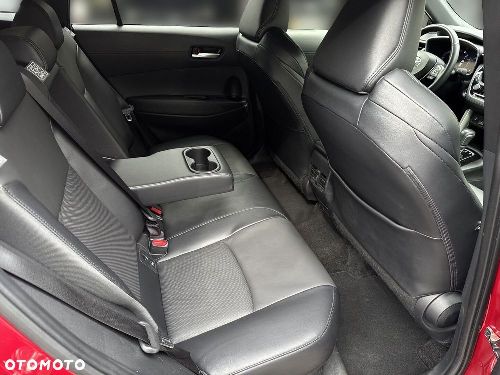 Toyota Corolla Cross 2.0 Hybrid Executive AWD - 14