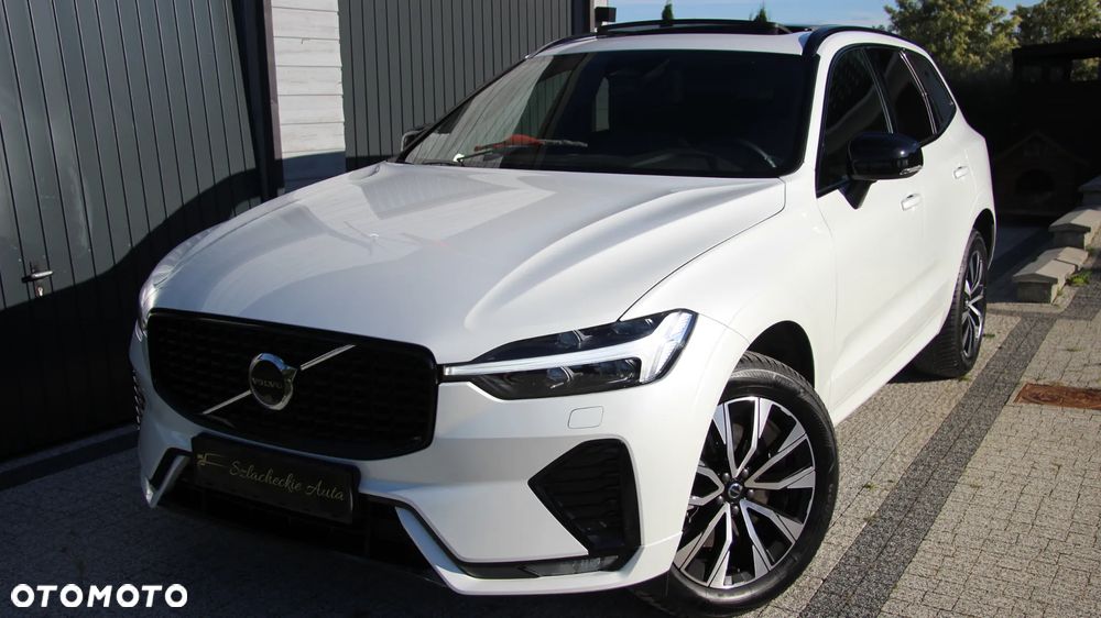 Volvo XC 60 B4 D AWD Plus Dark - 11