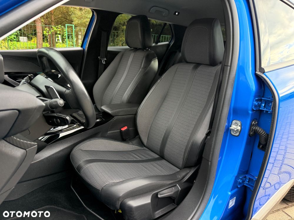 Peugeot 2008 BlueHDi 130 EAT8 Allure Pack - 22