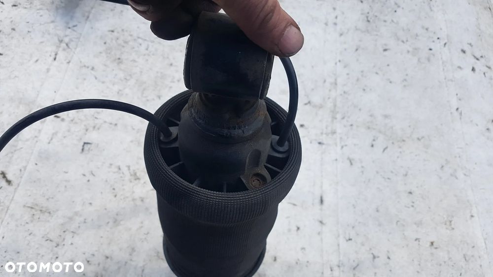 PODUSZKA AMORTYZATOR ZAWIESZENIA KABINY LEWY TYŁ MAN TGL TGM EURO 6 - 4