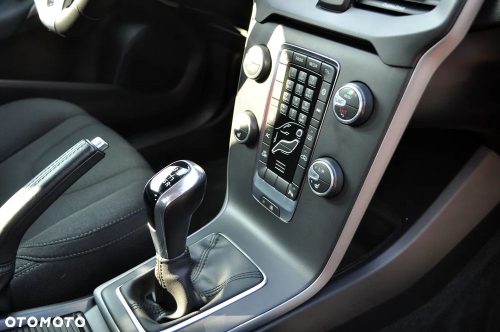 Volvo V40 T3 Drive-E Dynamic Edition - 36