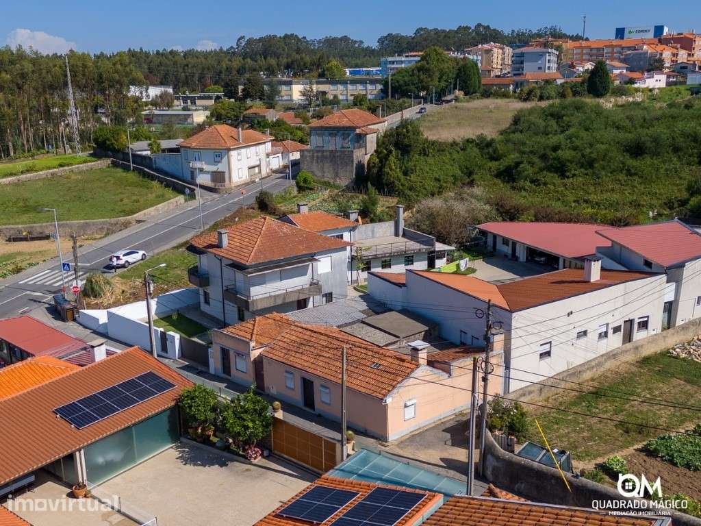 Moradia T2 térrea em Esmoriz, Para recuperar, a 5 minutos da praia! - Grande imagem: 2/37