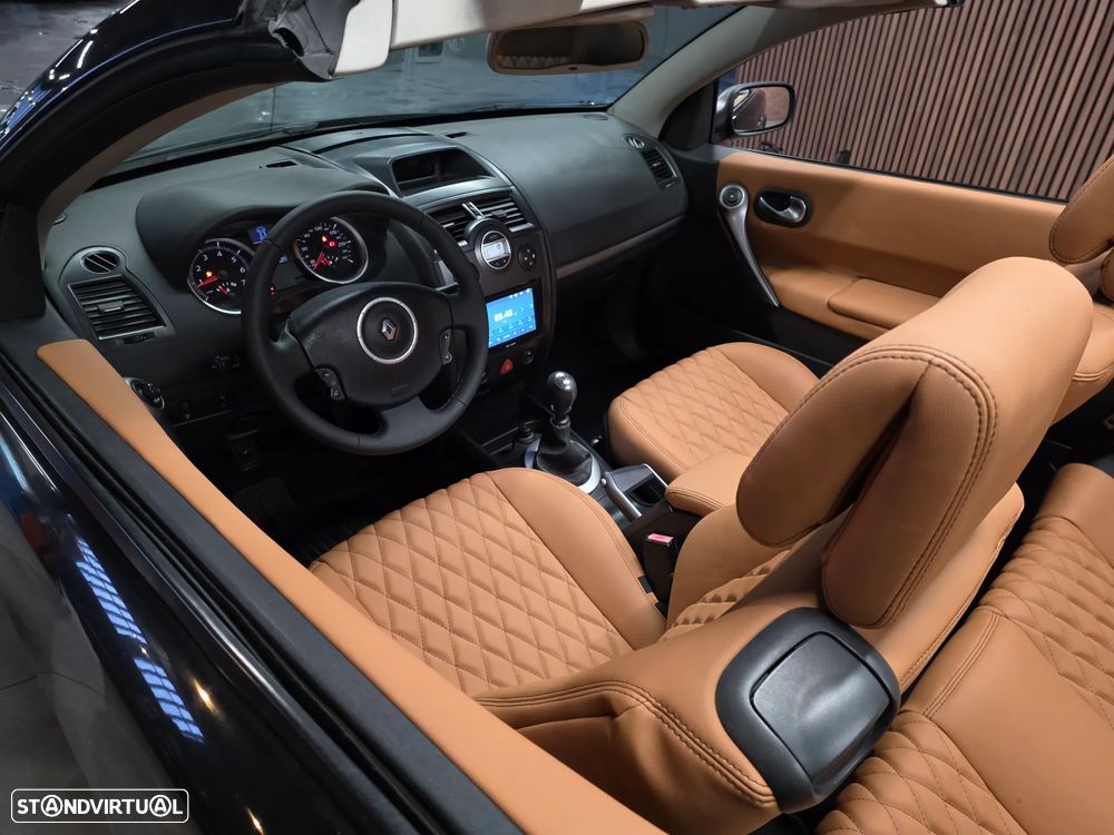 Renault Mégane CC 1.5 dCi Luxe - 4