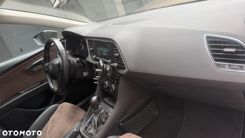 Seat Leon 2.0 TDI DPF Start&Stop DSG XCELLENCE - 30