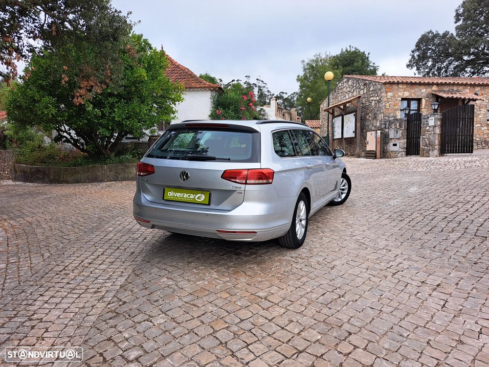 VW Passat 1.6 TDI (BlueMotion ) Comfortline - 4