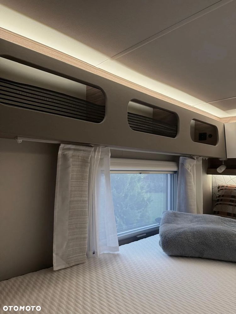 Weinsberg Weinsberg CaraCompact Suite MB 640 MEG EDITION [PEPPER] - 13