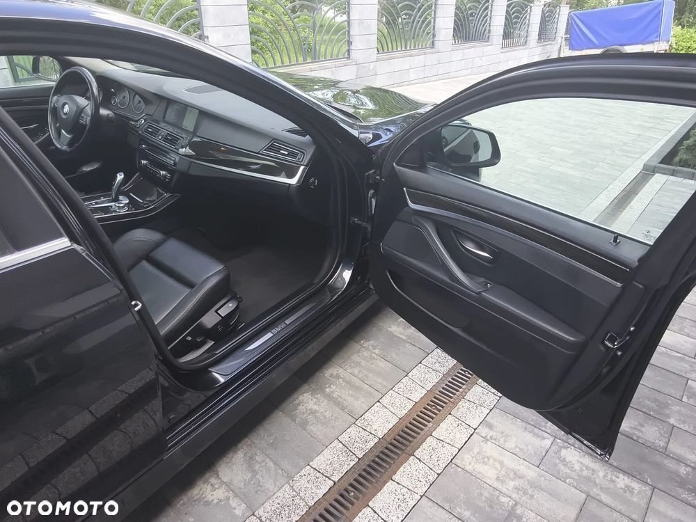 BMW Seria 5 520d Luxury Line - 23