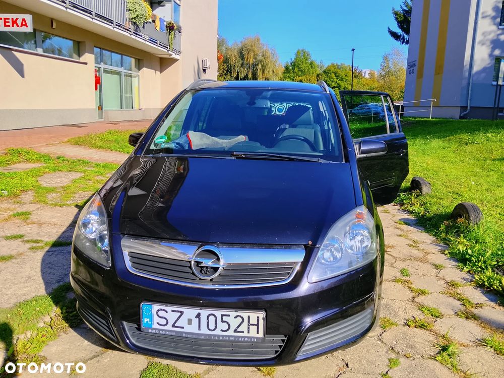 Opel Zafira - 2