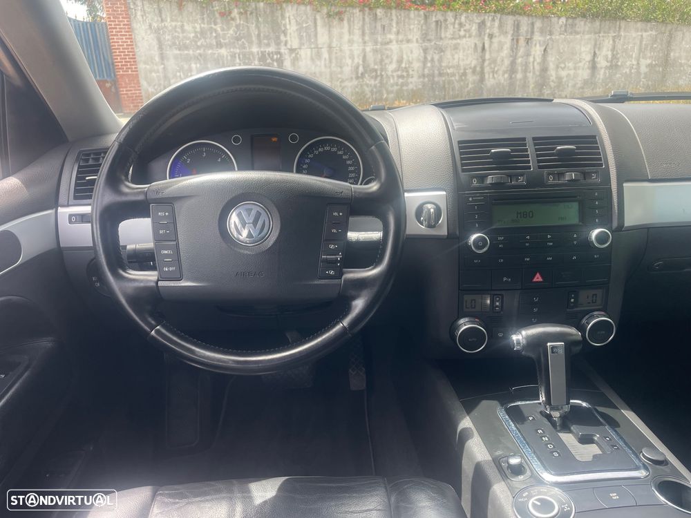 VW Touareg 2.5 TDi Tiptronic - 12