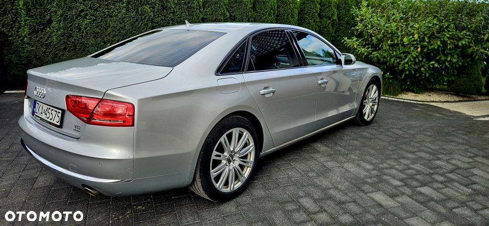 Audi A8 - 6