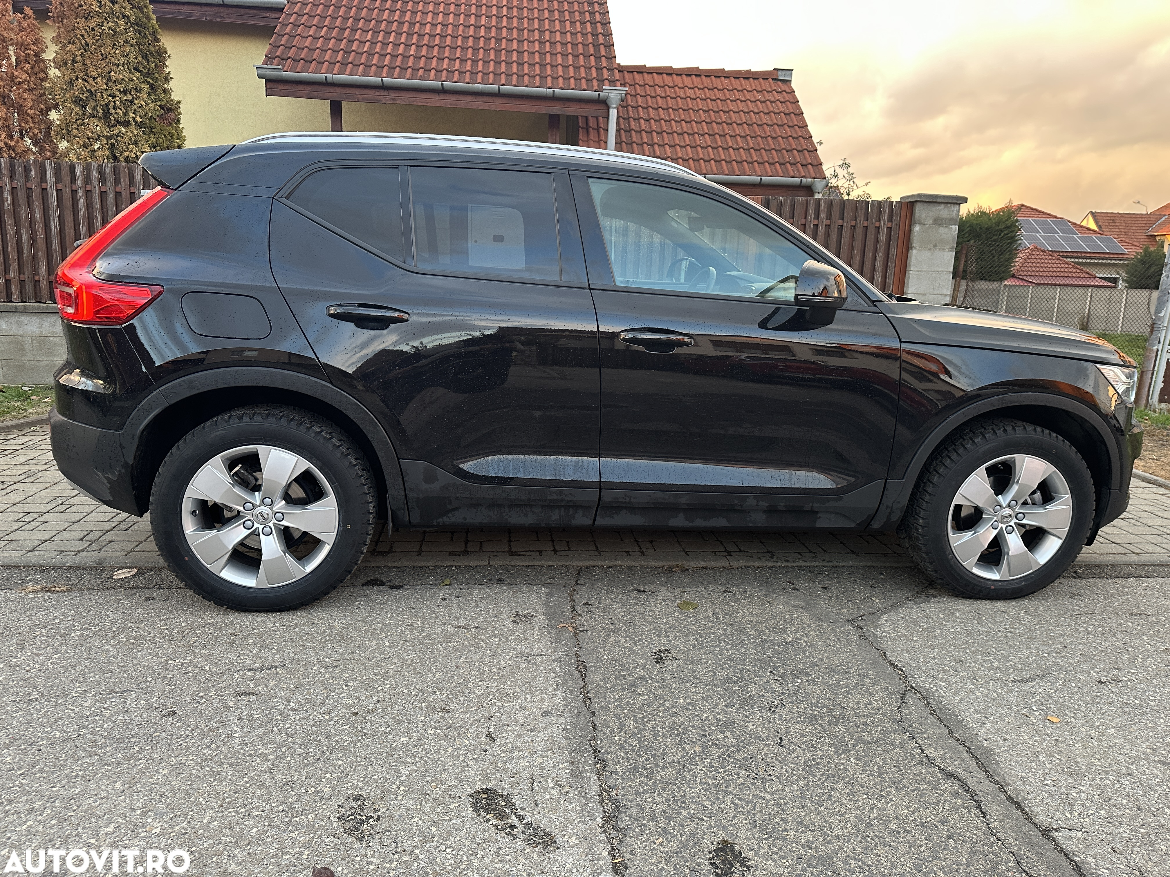 Volvo XC 40 T3 AT8 Momentum Pro - 6