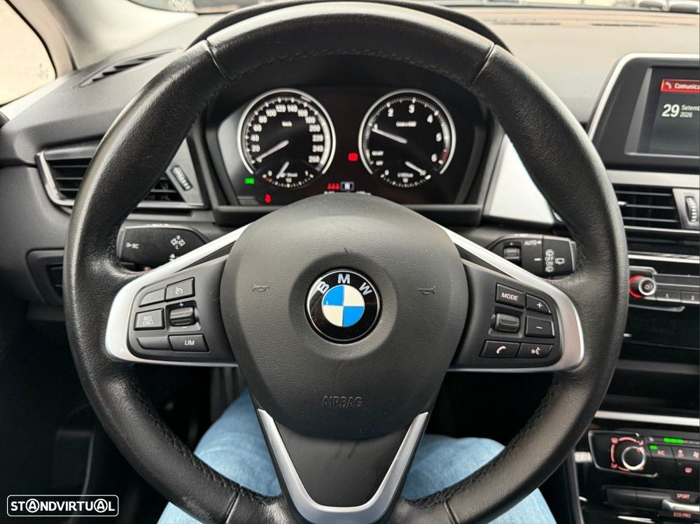 BMW 216 Active Tourer d - 11
