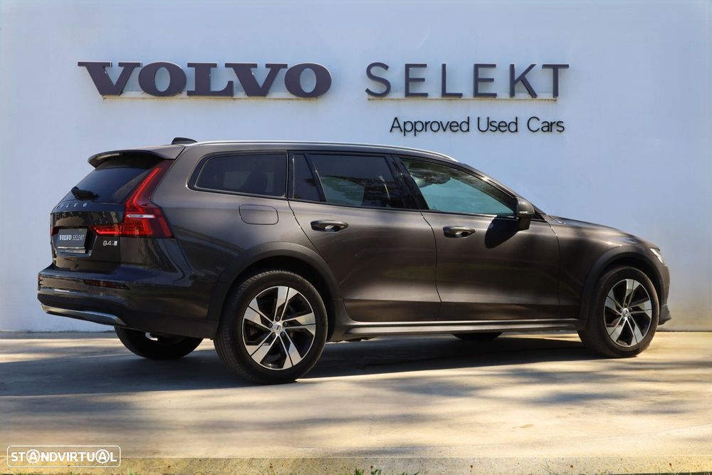 Volvo V60 Cross Country 2.0 B4 Geartronic - 25