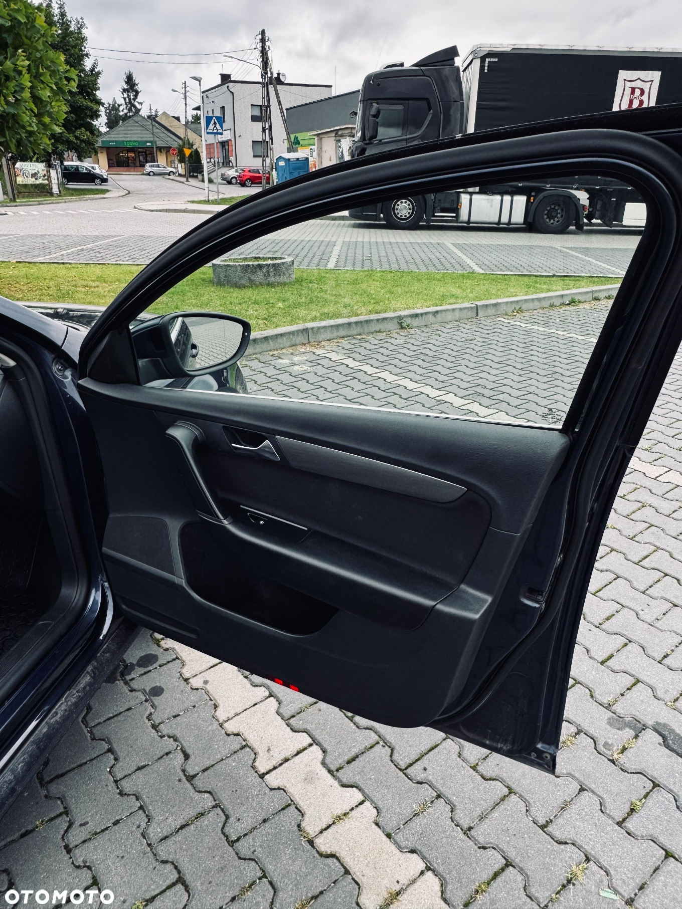Volkswagen Passat Variant 2.0 TDI DSG BlueMotion Technology Highline - 12