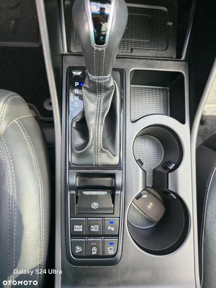Hyundai Tucson blue 1.6 CRDi 2WD DCT Premium - 24