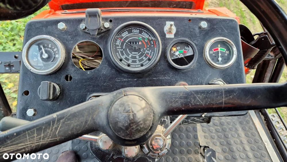 Ursus C 385 / 902 / 912 / NOWE OPONY / HITCH / HAKI 2 KAT. - 32