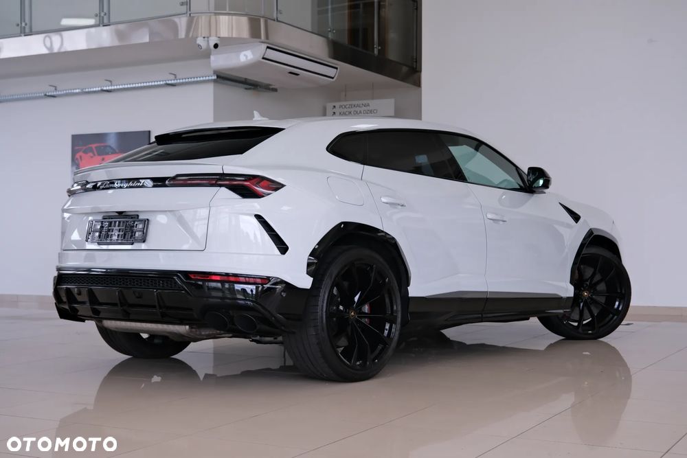 Lamborghini Urus - 18