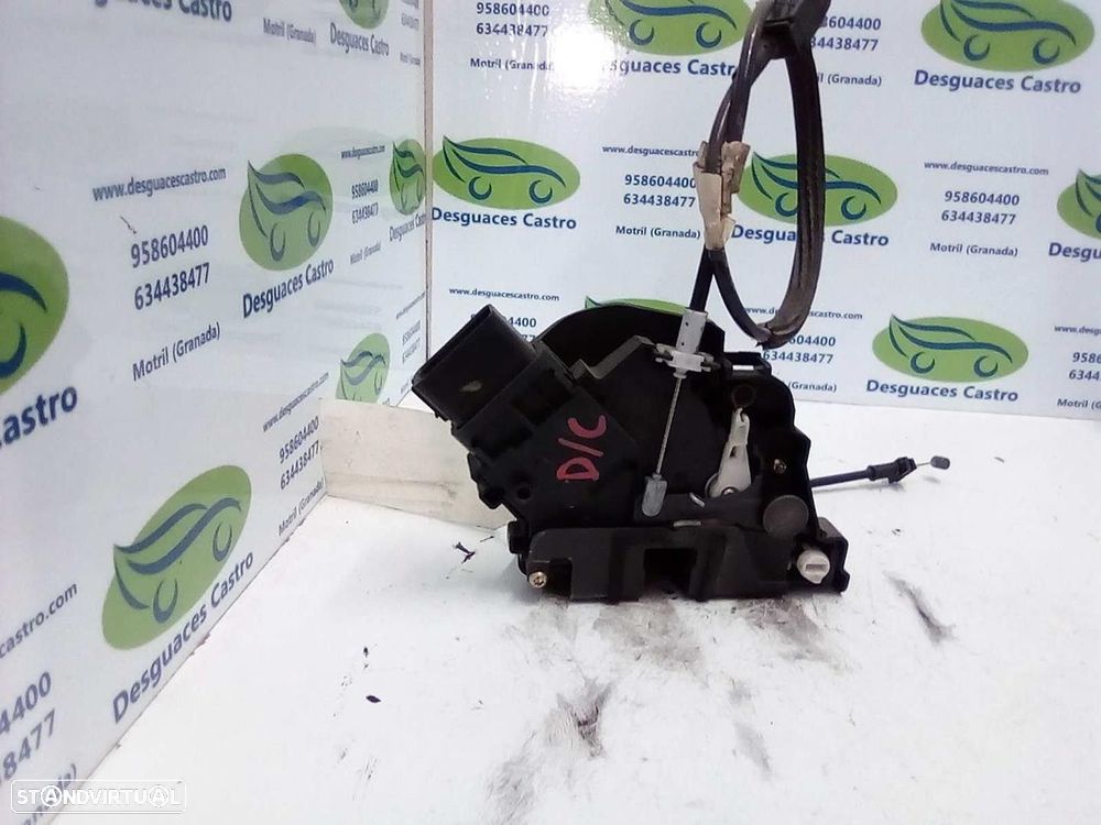 FECHADURA PORTA TRASEIRA DIREITA FORD FOCUS II SEDAN 2006 -4M5AR2641BC - 4