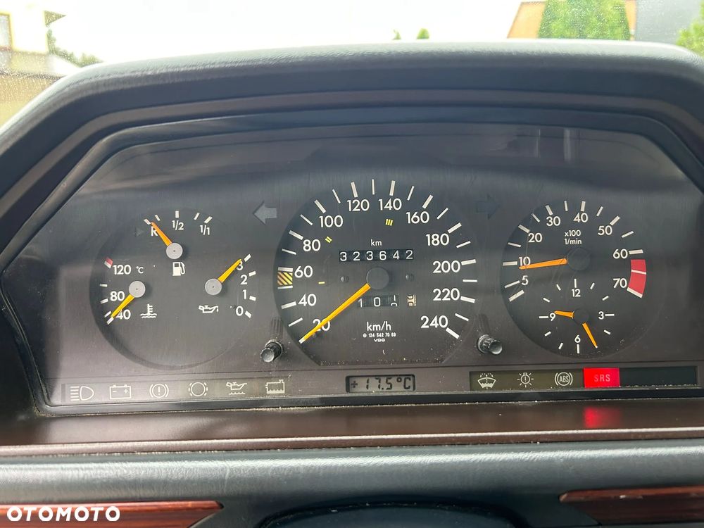 Mercedes-Benz Klasa E - 20