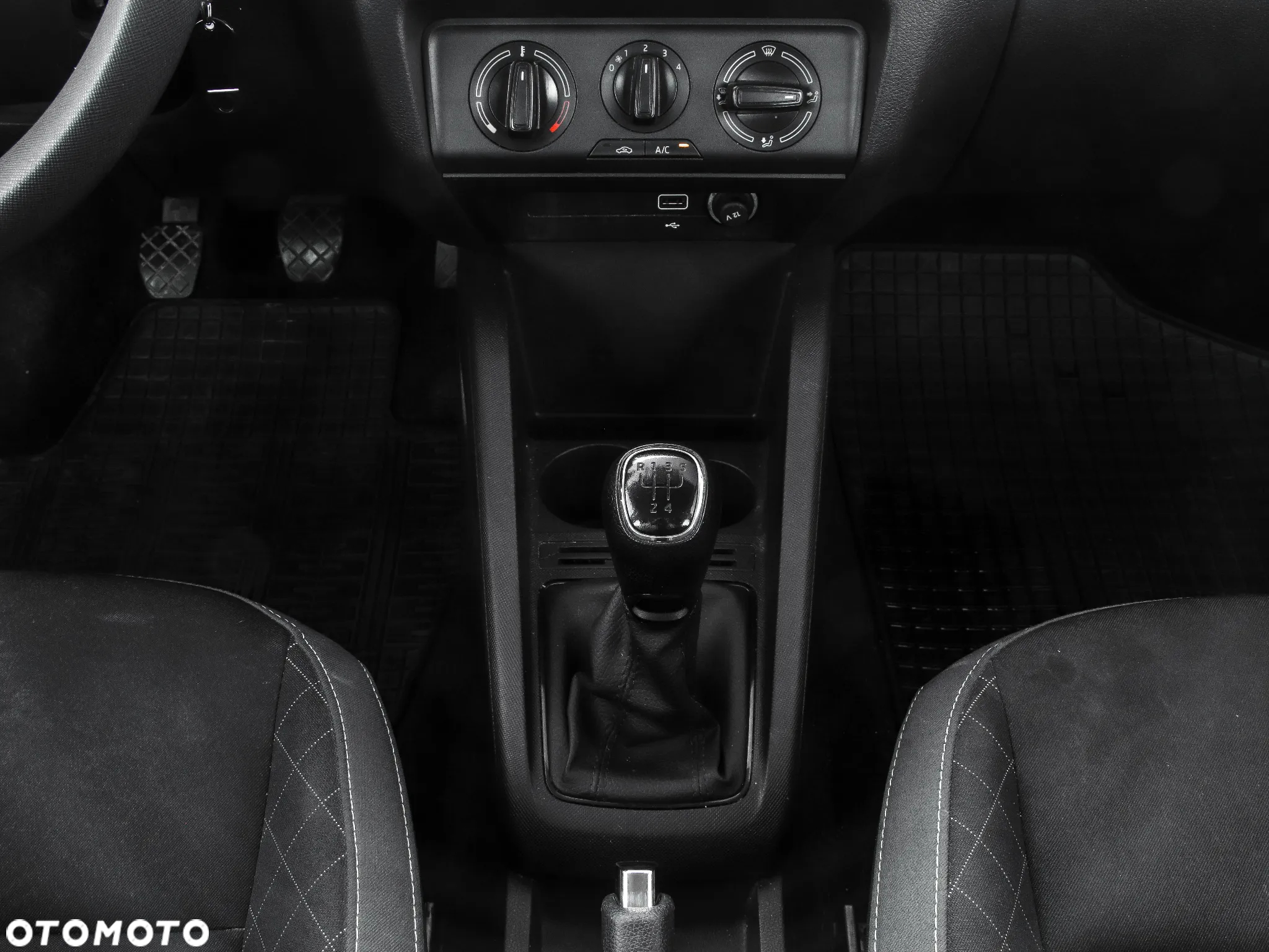 Skoda Fabia 1.0 TSI Ambition - 16