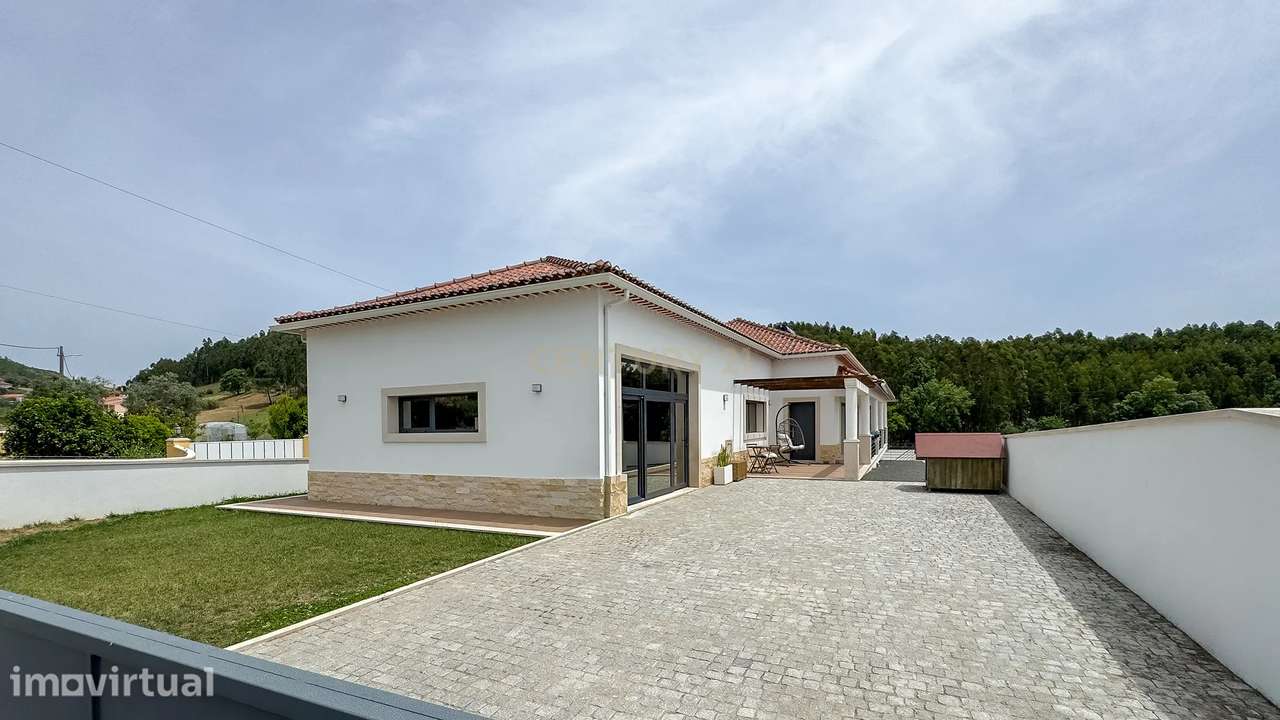 Moradia T3 Nova, Rio Maior, Pé da Serra - Grande imagem: 4/60