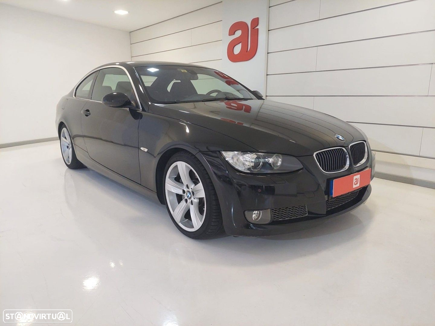 BMW 335 i Coupe Aut. - 2