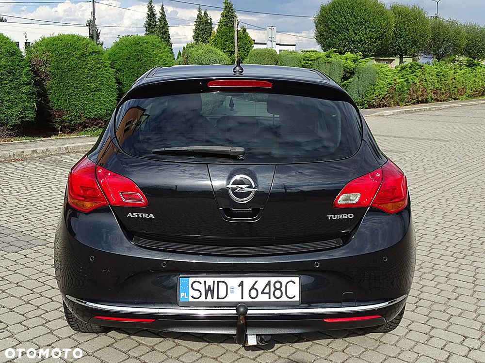 Opel Astra 1.4 T Cosmo EU6 - 14