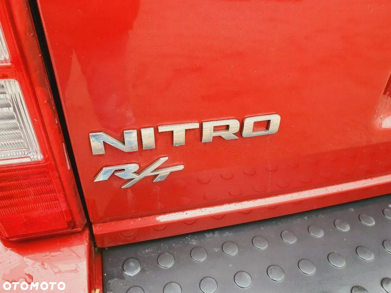 Dodge Nitro - 33