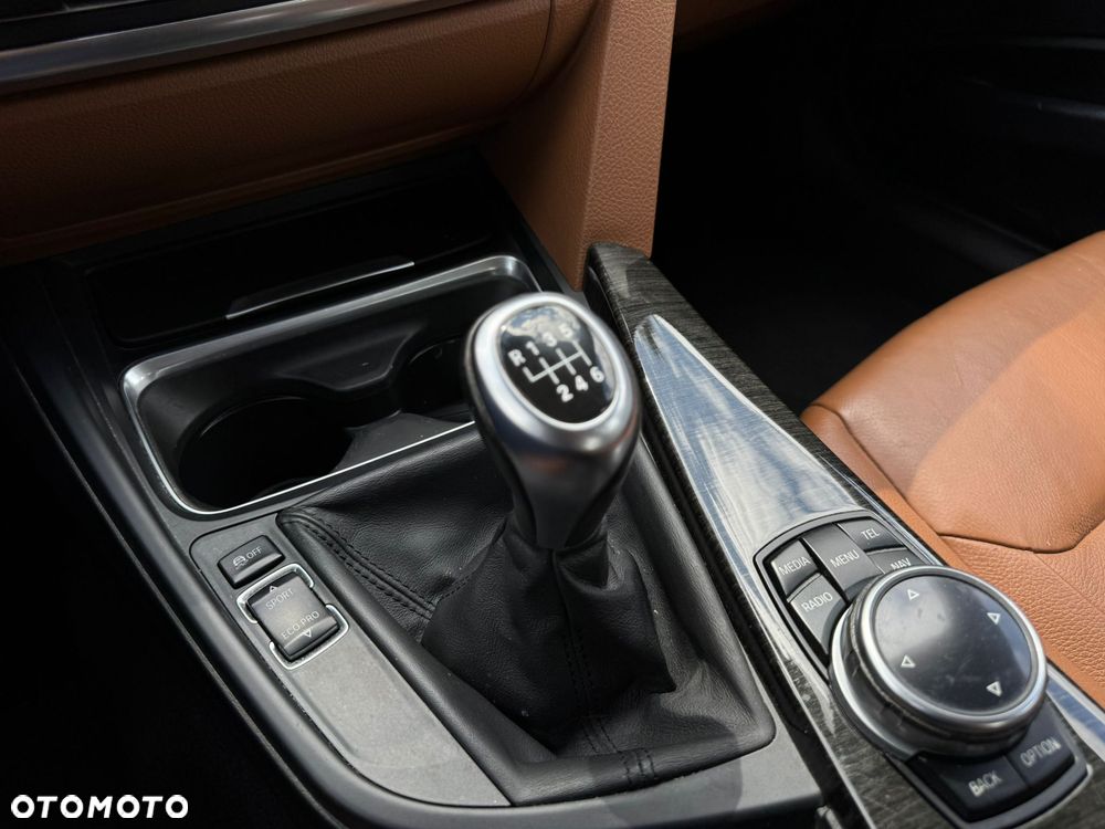 BMW Seria 3 320d Efficient Dynamics Edition Luxury Line - 18