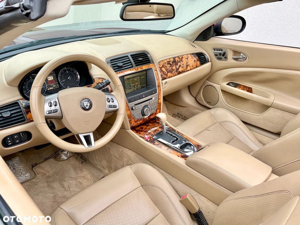 Jaguar XK 4.2 - 14