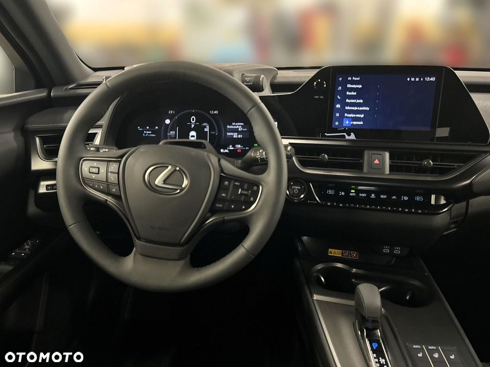 Lexus UX 300h Business - 13