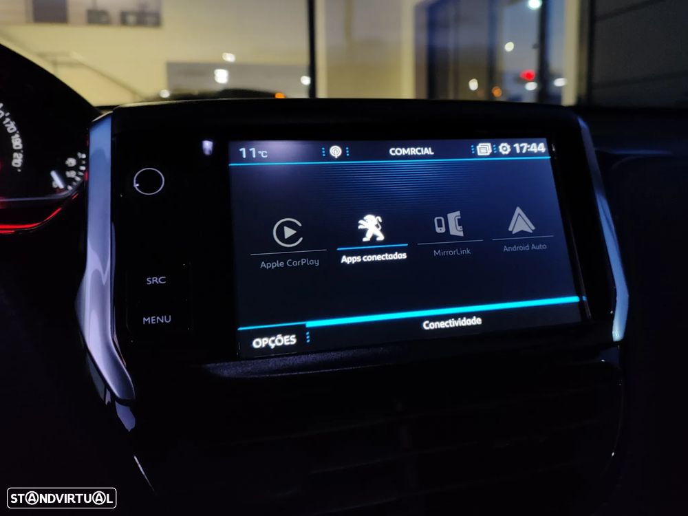 Peugeot 2008 1.2 PureTech Allure EAT6 - 22