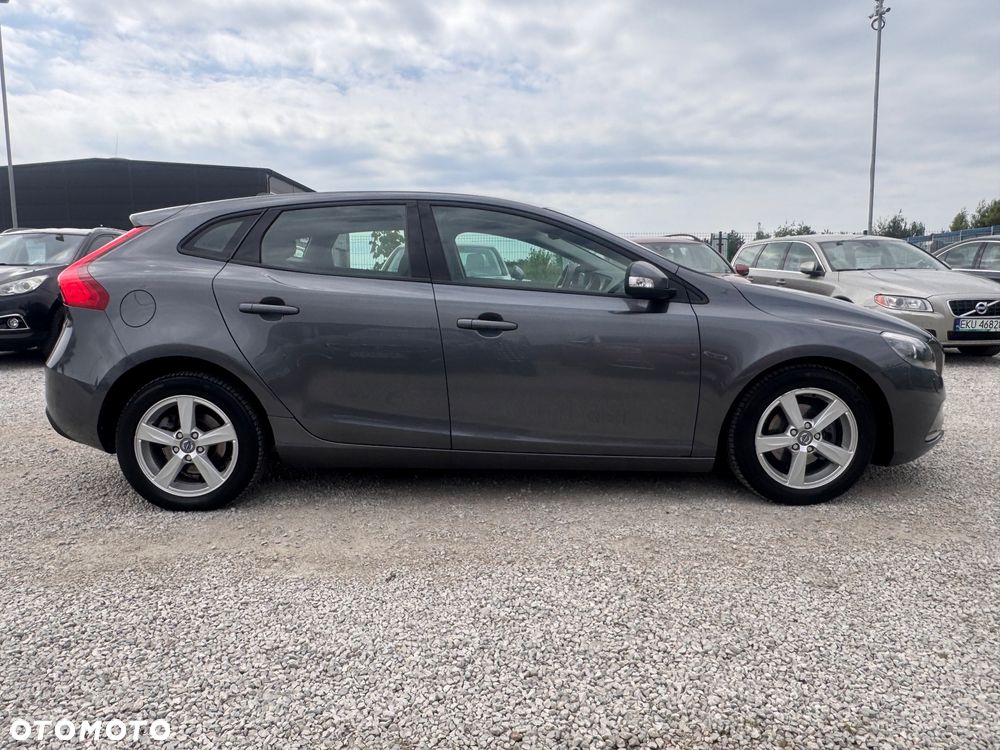 Volvo V40 D2 Kinetic - 13
