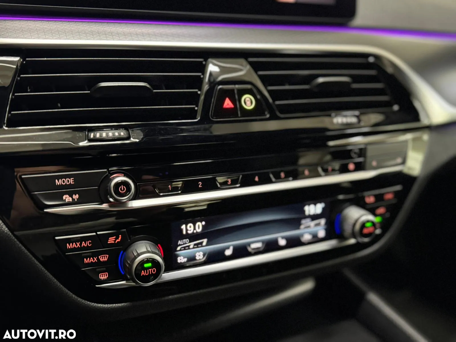 BMW Seria 5 530i AT MHEV - 15