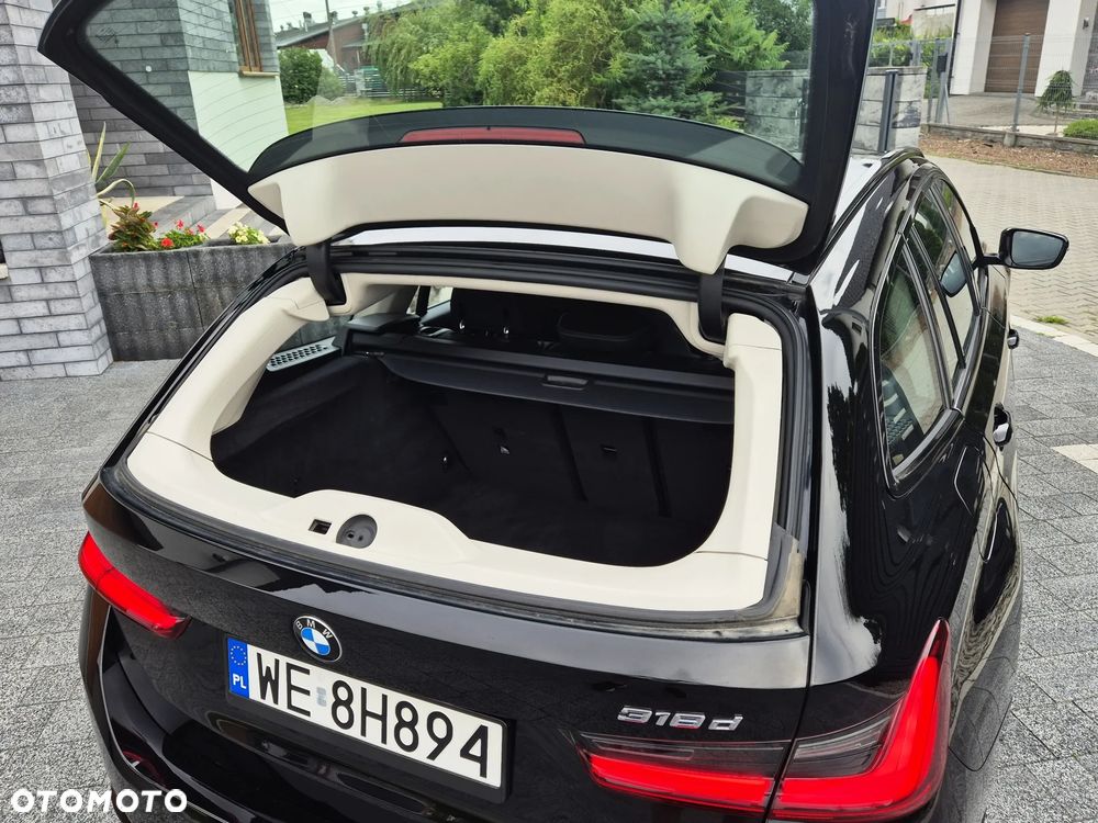 BMW Seria 3 318d MHEV M Sport - 22