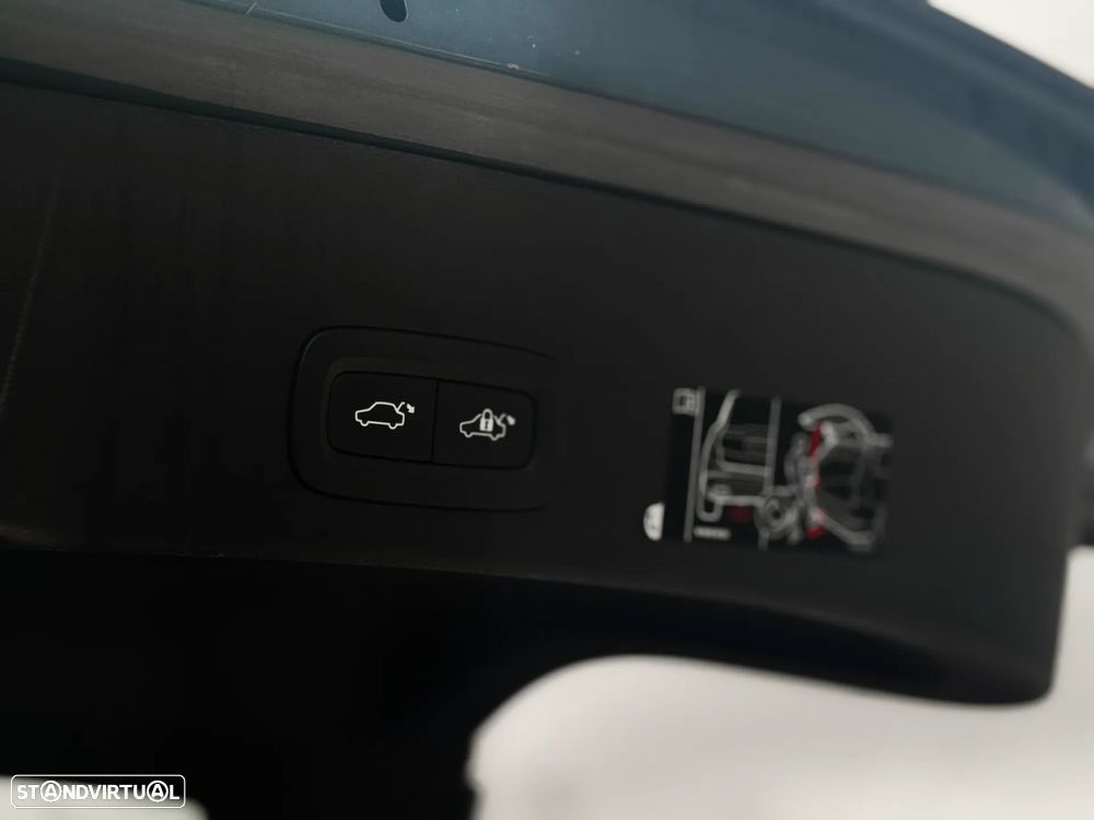 Volvo XC 40 1.5 T5 PHEV Inscription - 28