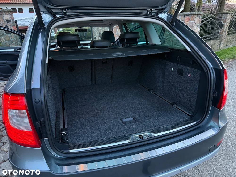 Skoda Superb 2.0 TDI 4x4 DSG Exclusive - 26