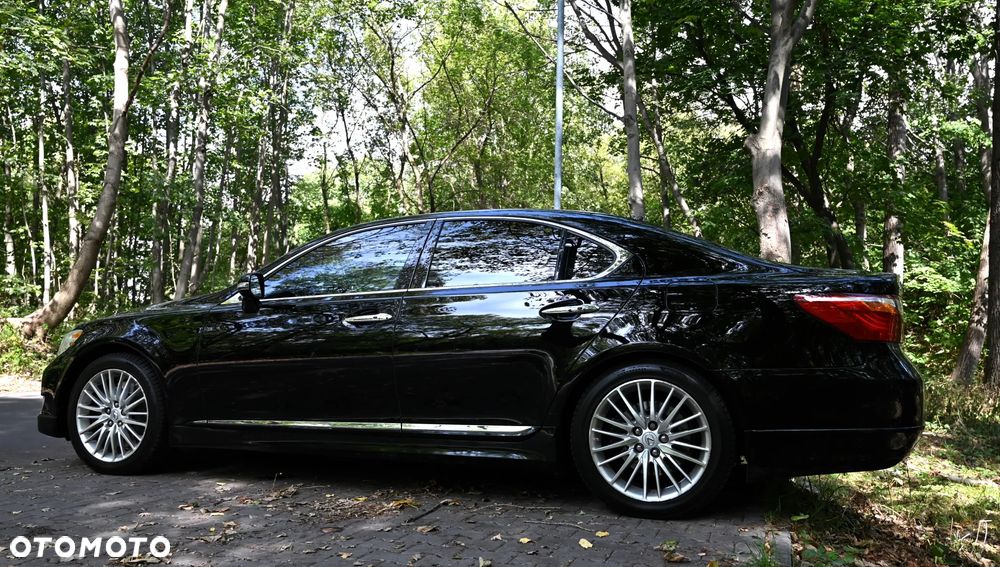 Lexus LS - 18