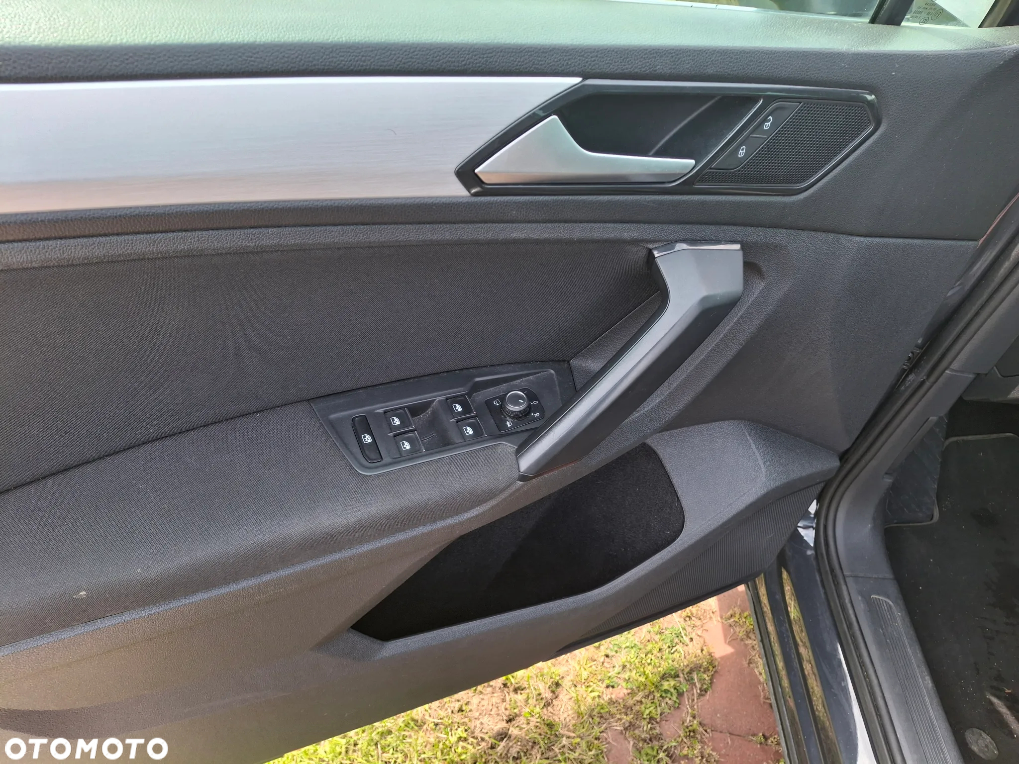 Volkswagen Tiguan 1.6 TDI SCR Comfortline - 13