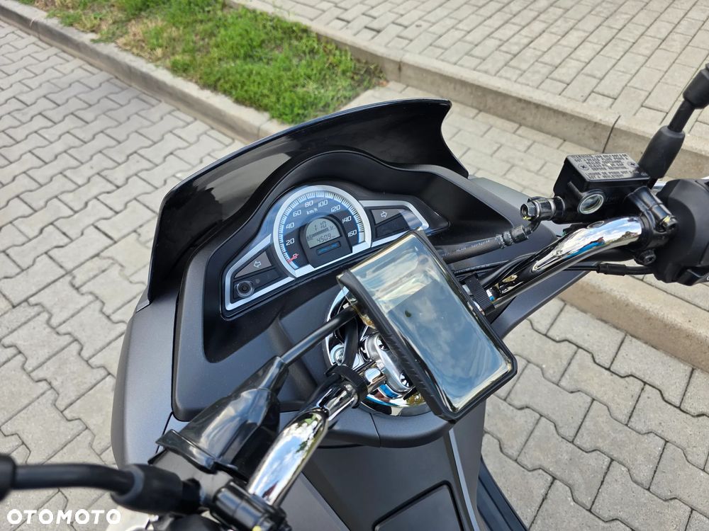 Honda PCX - 8