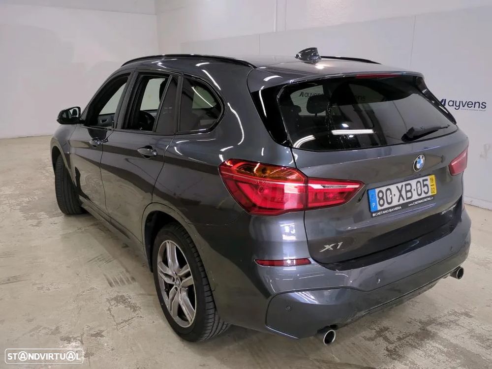 BMW X1 20 d sDrive Auto xLine - 2